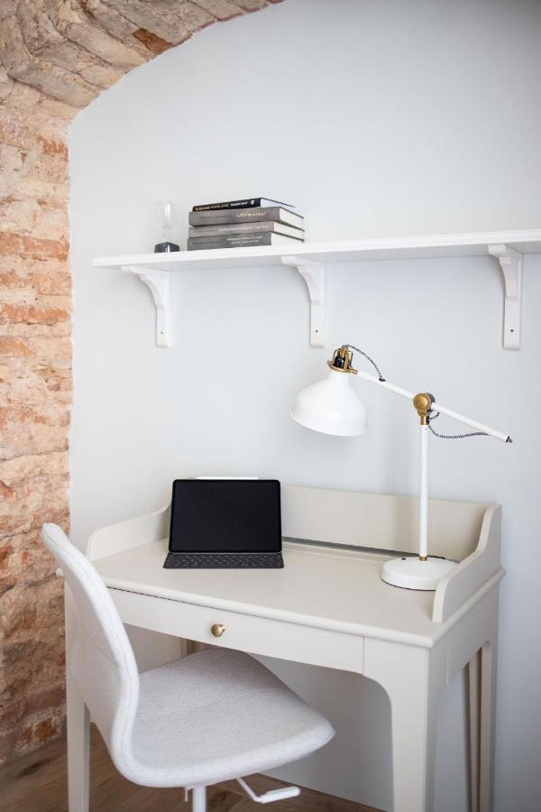 #Stayhere - Brand New Authentic Pilies Studios - Heart Of Old Town Vilnius Exterior photo